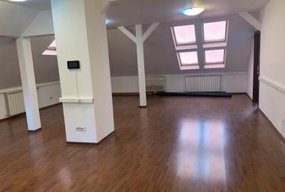 Stefan cel Mare -- Tei, spatiu de birouri in vila, 135 mp - 2