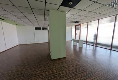 Spatiu 30AVENUE,  asigurari, consultanta , servicii - 5