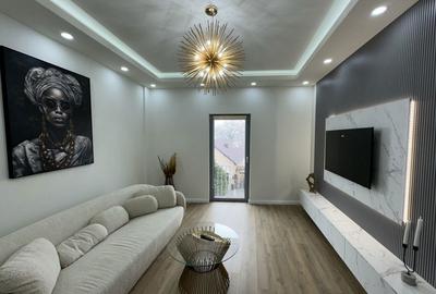 Apartament cu 3 camere decomandat în Central - 3