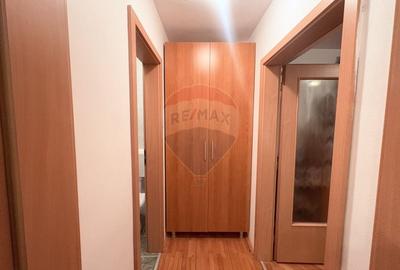 Apartament cu 2 camere -parter, cu centrala proprie - 4