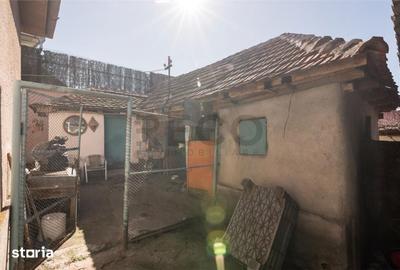 Casă cu 3 camere cu Teren 292 Mp în Eminescu - 1
