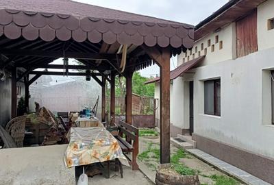 Casă cu 4 camere în Central - 8