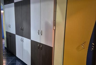Apartament cu 4 camere decomandat în Aradul Nou