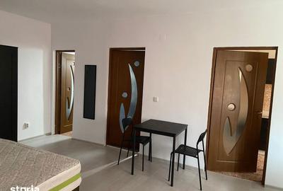 Garsonieră în Vest - 3