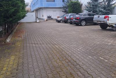 Spațiu comercial, de 195 mp, în Sub Arini - 9