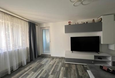 Casă individuală cu 3 camere cu Canalizare în Km 5 - 29