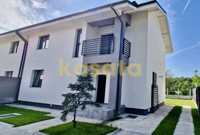 Duplex cu 4 camere cu Canalizare în Nord