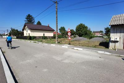 Teren de 900 mp, în Găești