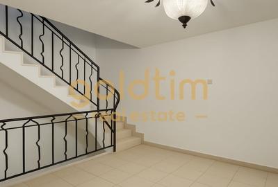 Casă individuală cu 5 camere cu Canalizare în Domenii - 7