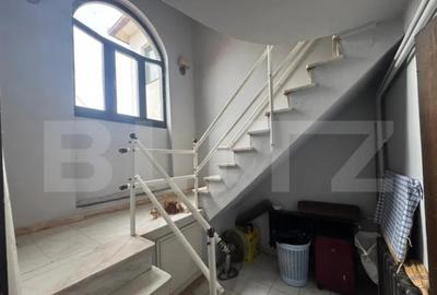 Casă cu 6 camere cu Teren 719 Mp în 14 Mai - 9