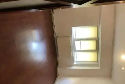 Apartament cu 3 camere decomandat în Central - 2