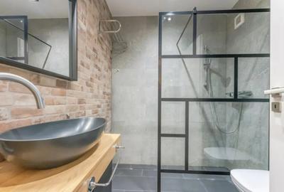 Apartament cu 2 camere decomandat, mobilat în Tractorul - 6