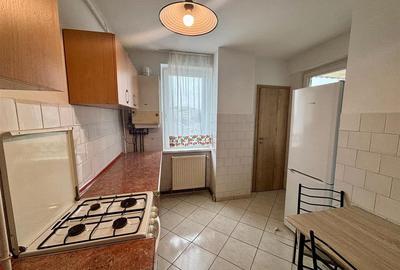 Apartament cu 3 camere decomandat în Centrul Civic - 4