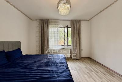 Casa individuala pe 2 fronturi stradale, renovata complet, zona Plopi - 2