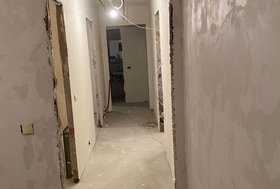 Apartament cu 4 camere decomandat în Central - 6