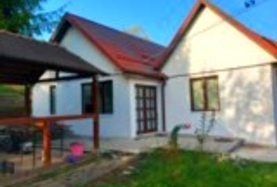 Casă individuală cu 5 camere cu Canalizare în Tudor - 1