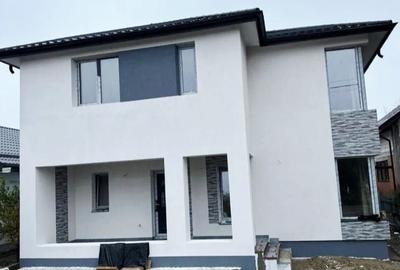 DARZA ( CREVEDIA), VILA 4 CAMERE - 4