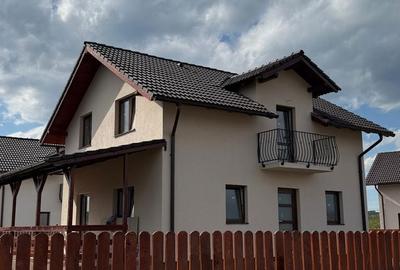 Casă cu 4 camere cu Teren 402 Mp în Central - 17