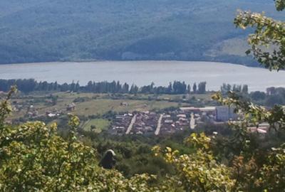 Teren livadă cu panoramă superbă Dealul Malului pentru casă sau cabană - 11