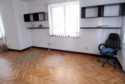 Spațiu de birou de închiriat, 35 mp, zona Horea - 3