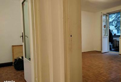 Apartament cu 3 camere decomandat în Central - 1