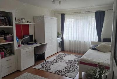 Apartament cu 3 camere decomandat în Hotvon - 2