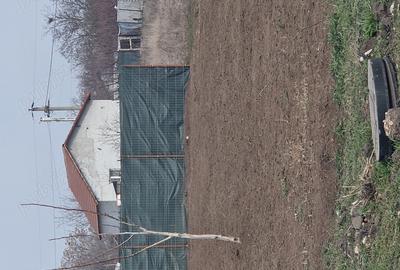 Teren de vanzare in Nanov. - 1