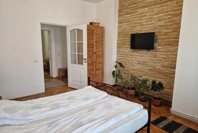 De inchiriat apartament in casa zona centrala - 3