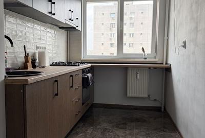 Apartament cu 3 camere semidecomandat în Dristor - 3