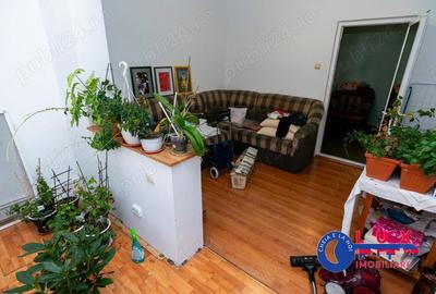 Apartament cu 3 camere decomandat în Piața Nouă - 9