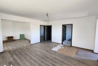 Casă cu 3 camere cu Teren 250 Mp în Mărgineni - 1