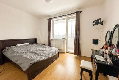 Apartament cu 3 camere semidecomandat în Florești