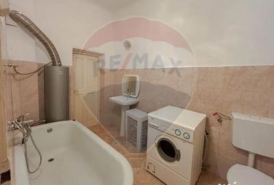 Casă cu 5 camere cu Garaj în Ultracentral - 9