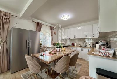 Duplex cu 4 camere, 2 locuri de parcare, zid dublu, in Sanandrei.