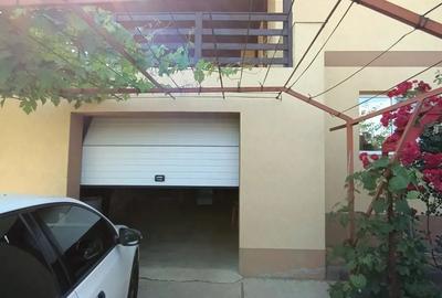 Casă cu Teren 1000 Mp în Central - 2