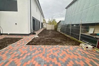 Vanzare Apartament 2 camere+curte 60mp si 2 locuri de parcare - 4