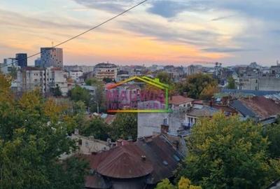 Universitate Carol - 9