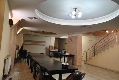 Spațiu comercial, în Central - 5