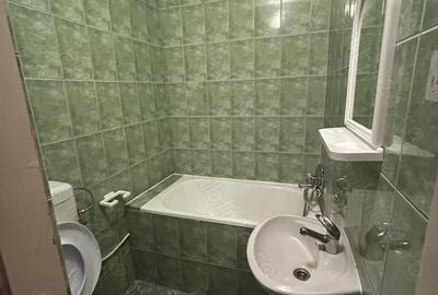 Garsonieră decomandată în Decebal - 2