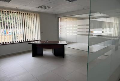 Birou, de 145 mp, în Central - 6