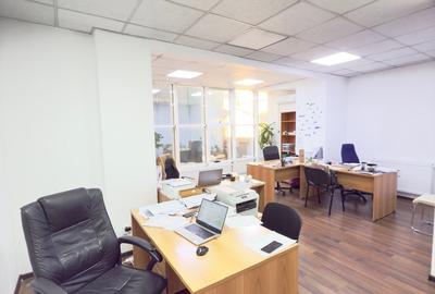 Spatiu de birou 50 mp – open space, Bulevardul Unirii-Magazinul Zepter Spatiu de birou 50 mp – open space, Bulevardul Unirii-Magazinul Zepter - 3