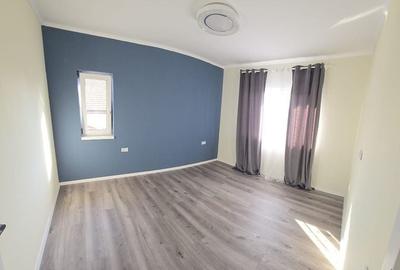 Duplex superb despartit prin garaj - 13
