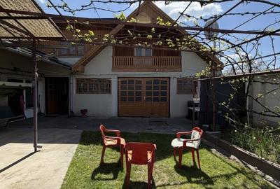 Casă individuală cu 3 camere cu Canalizare în Central - 1