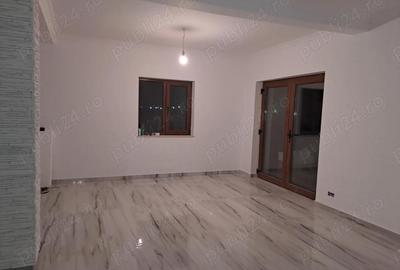 Casă cu 4 camere cu Teren 370 Mp în Central - 3
