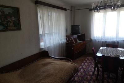 Duplex cu 4 camere cu Canalizare în Mărăști