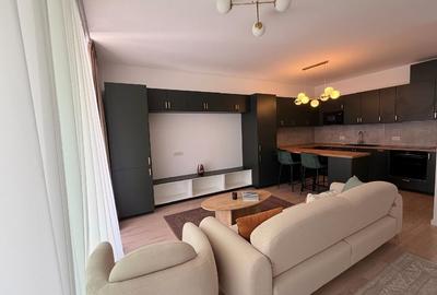 Apartament cu 3 camere decomandat în Băneasa
