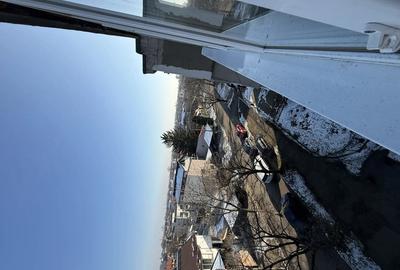 Apartament cu 4 camere semidecomandat în Central - 1