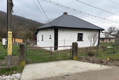 Casă cu 3 camere în Buhoci - 2