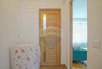 Apartament cu 2 camere semidecomandat în 15 Noiembrie - 16