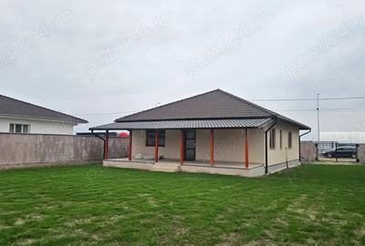 Casă cu Teren 700 Mp în Nojorid - 10